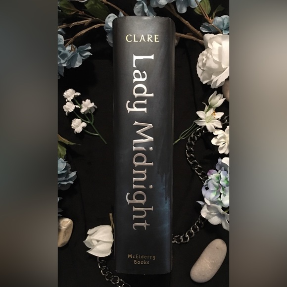 Lady Midnight - Stamp Signed Indigo Exclusive Edition - By Cassandra Clare - Hc - Picture 2 of 16